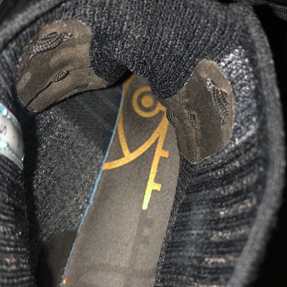 Curry 4s - Picture 6 of 6